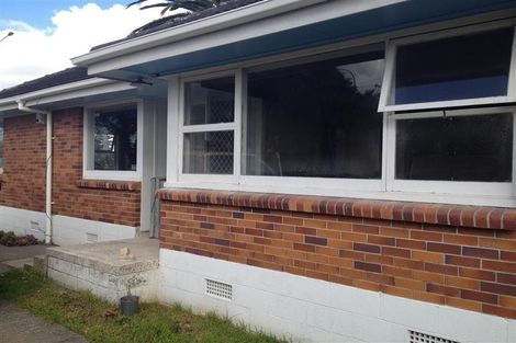 Photo of property in 1/265 Massey Road, Mangere East, Auckland, 2024