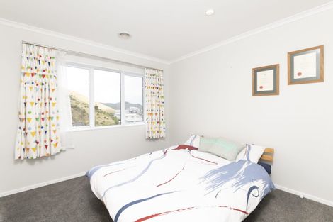 Photo of property in 17 Bickerton Rise, Churton Park, Wellington, 6037