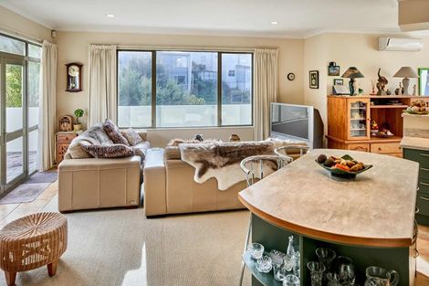 Photo of property in 28 Saint Ives Drive, Camborne, Porirua, 5026