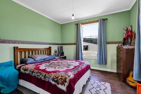 Photo of property in 185 Tasman Street, Opunake, 4616