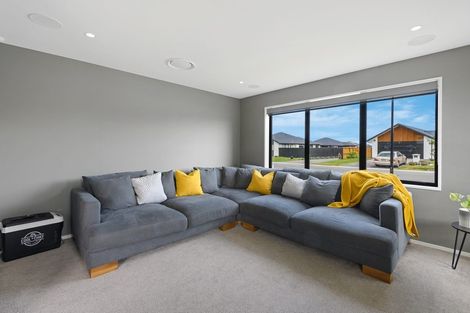 Photo of property in 31 Falcon Road, Rolleston, 7615