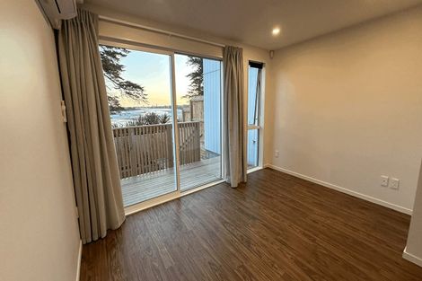 Photo of property in 24 Ramwall Place, Weymouth, Auckland, 2103