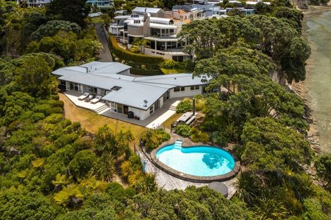 Photo of property in 62 Sharon Road, Waiake, Auckland, 0630