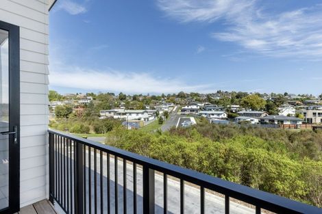 Photo of property in 2 Equine Way, Brookfield, 3110