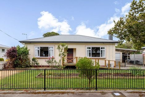 Photo of property in 15 Neptune Street, Dannevirke, 4930
