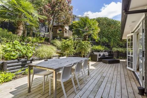 Photo of property in 1/48 Seaton Road, Murrays Bay, Auckland, 0630