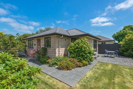 Photo of property in 65 Cleveland Street, Edgeware, Christchurch, 8013