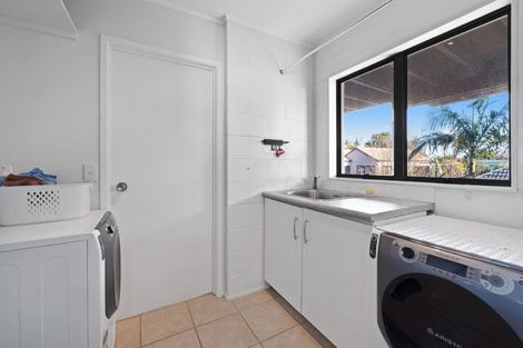 Photo of property in 39a Clovelly Road, Bucklands Beach, Auckland, 2012