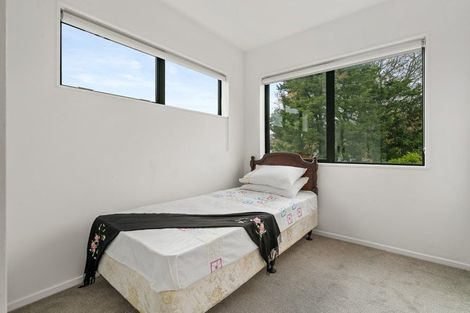 Photo of property in 2f Cadiz Place, Red Hill, Papakura, 2110