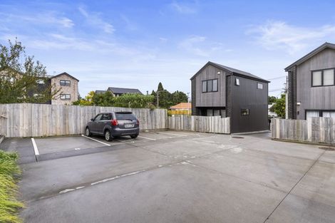 Photo of property in 6/63 Taikata Road, Te Atatu Peninsula, Auckland, 0610