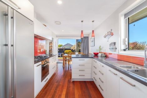 Photo of property in 101 Effingham Street, North New Brighton, Christchurch, 8083