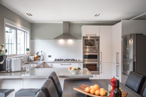 Photo of property in 120 Prince Regent Drive, Half Moon Bay, Auckland, 2012