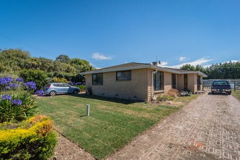 Photo of property in 32 Thackeray Street, Saint Andrews, 7988