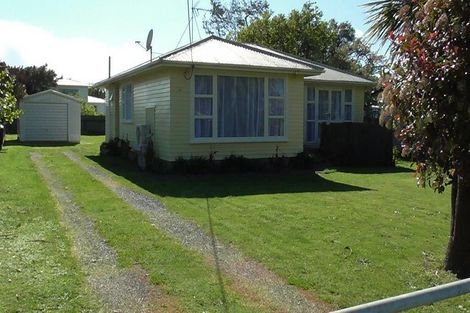 Photo of property in 87 Brandon Street, Featherston, 5710
