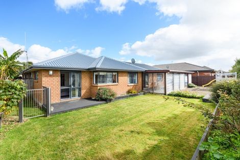 Photo of property in 155 Schnell Drive, Kelvin Grove, Palmerston North, 4414