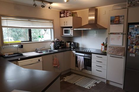 Photo of property in 1/135 Edmonton Road, Te Atatu South, Auckland, 0610