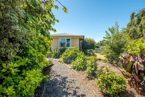 Photo of property in 10 Lowry Street, Waiau, 7332