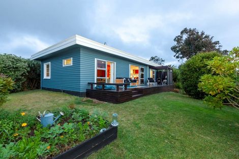 Photo of property in 12 Allen Road, Raumati Beach, Paraparaumu, 5032