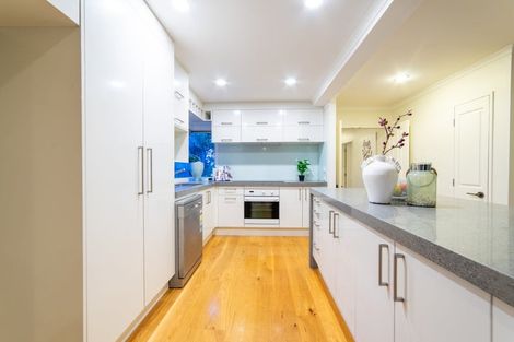 Photo of property in 4a Kennedy Avenue, Forrest Hill, Auckland, 0620