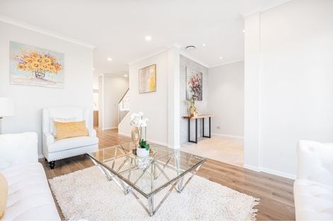 Photo of property in 60 Hikuawa Road, Flat Bush, Auckland, 2019