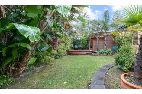 Photo of property in 90 Te Awa Avenue, Te Awa, Napier, 4110