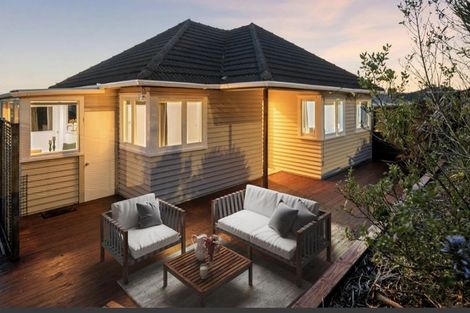 Photo of property in 1/40 Carlisle Road, Browns Bay, Auckland, 0630