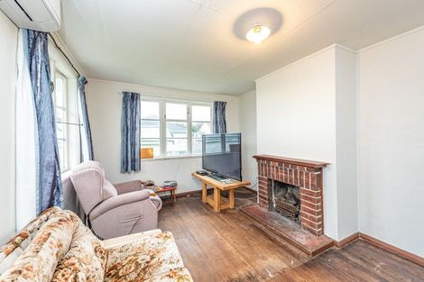 Photo of property in 39 Smith Street, Waverley, 4510