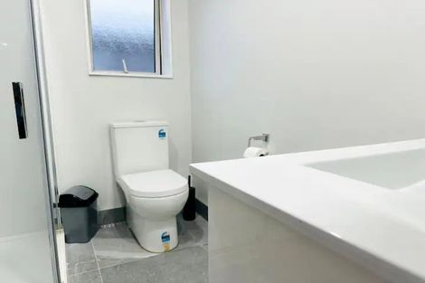 Photo of property in 16 Leith Court, Papatoetoe, Auckland, 2104