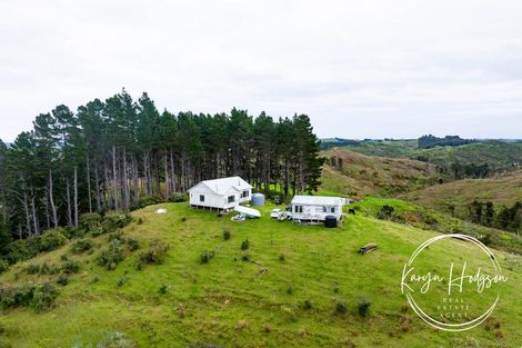 Photo of property in 623 Bickerstaffe Road, Maungaturoto, 0587