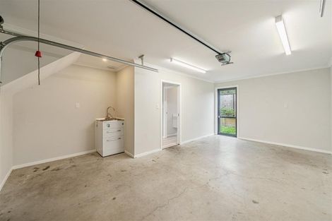 Photo of property in 8 Desert Gold Lane, Wallaceville, Upper Hutt, 5018