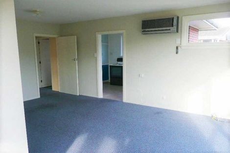 Photo of property in 2/7 Ashfield Place, Ilam, Christchurch, 8041