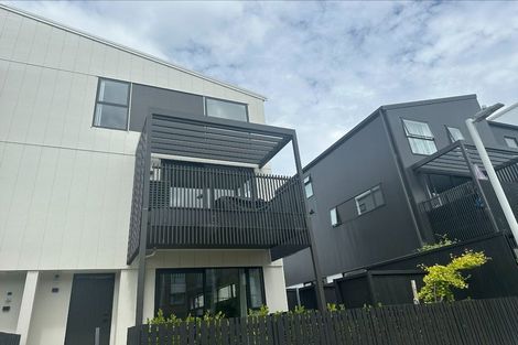 Photo of property in 5/2 Rangitamiro Place, Hobsonville, Auckland, 0616