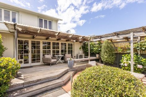 Photo of property in 142 Nelson Crescent, Napier South, Napier, 4110