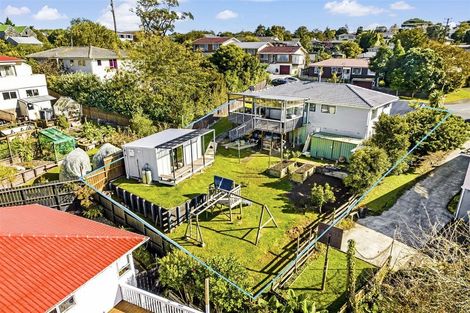 Photo of property in 3 Rehia Road, Massey, Auckland, 0614