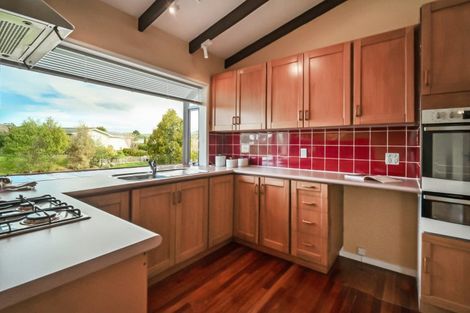 Photo of property in 2 Rakau Street, Havelock North, 4130