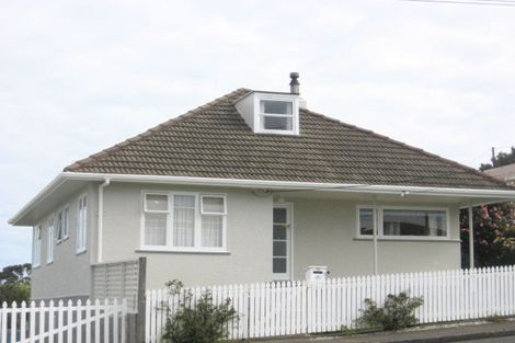 Photo of property in 19 Scott Street, Moturoa, New Plymouth, 4310
