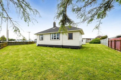 Photo of property in 3 Sutton Place, Hawera, 4610