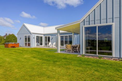 Photo of property in 45 Highlands Drive, Waipawa, 4277