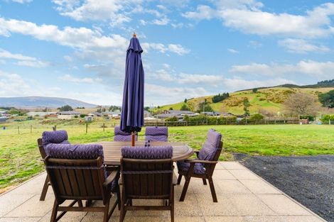 Photo of property in 28 Lakeview Street, Waihola, 9073