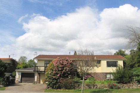 Photo of property in 5 Owhatiura Drive, Lynmore, Rotorua, 3010