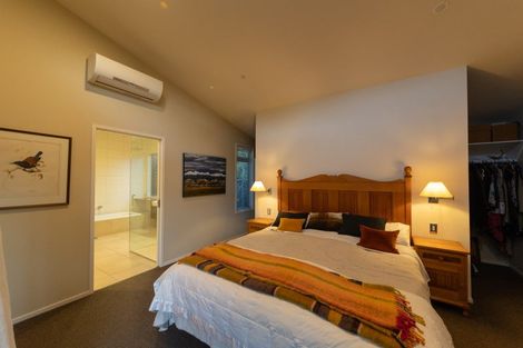 Photo of property in 72 Pahiatua Street, Hokowhitu, Palmerston North, 4410