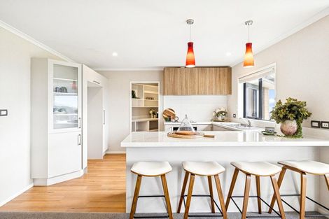 Photo of property in 3 Cranleigh Way, Bombay, 2675