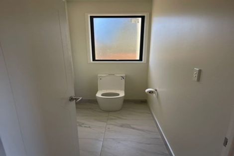 Photo of property in 77 Taukahiwi Road, Pukekohe, 2120