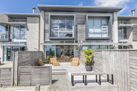 Photo of property in 17 Boardwalk Lane, Seatoun, Wellington, 6022