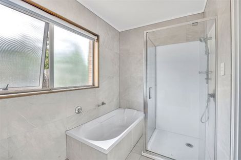 Photo of property in 20 Stapleford Crescent, Browns Bay, Auckland, 0630