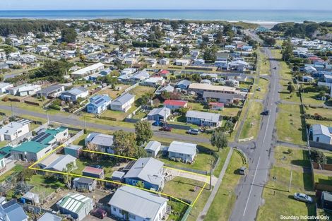 Photo of property in 69 Koputara Road, Himatangi Beach, Foxton, 4891