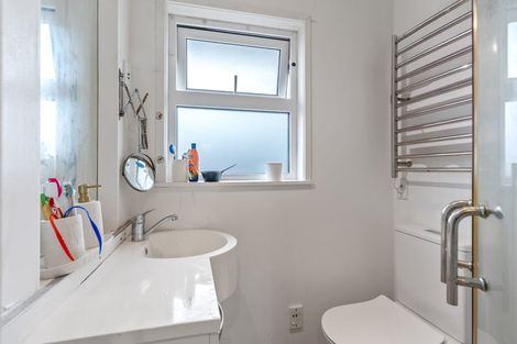 Photo of property in 3/24 Taharoto Road, Takapuna, Auckland, 0622