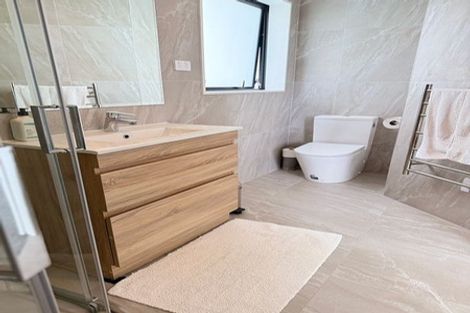 Photo of property in 60d Bay Street, Red Beach, 0932