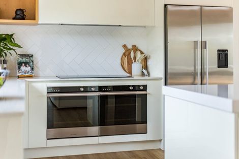 Photo of property in 136 Endeavour Drive, Whitby, Porirua, 5024