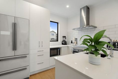 Photo of property in 5 Oyster Drive, Whenuapai, Auckland, 0618